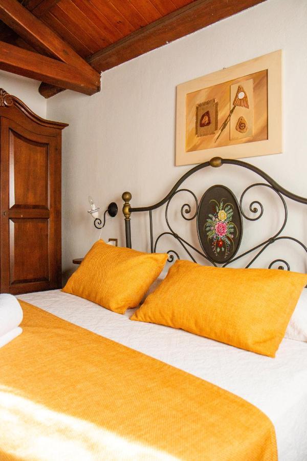 Hotel S’ammentu house à Bosa Extérieur photo